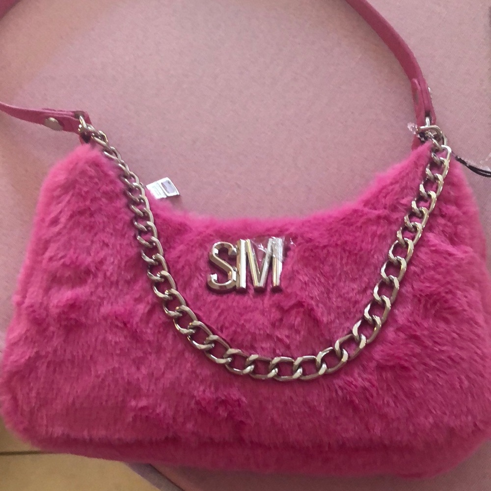 Steve Madden brand new pink fuzzy purse chain
